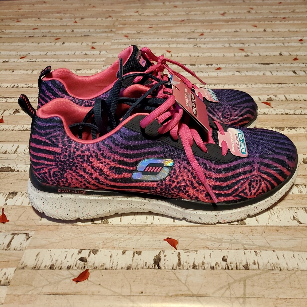 Women skechers